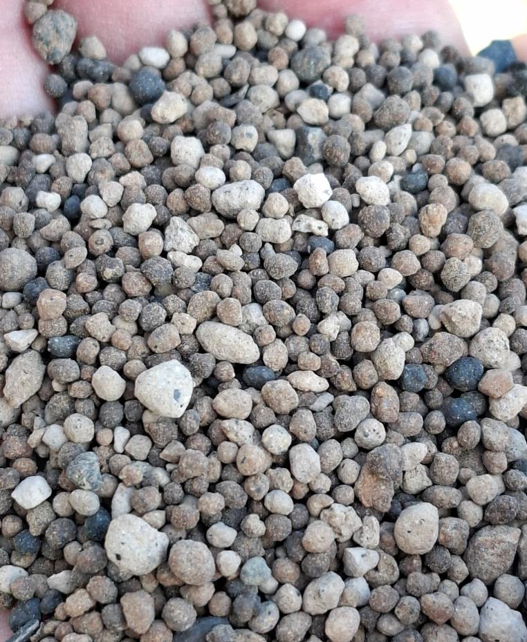 AZOMITE EN GRANULES  : Aération du sol, Oligo-éléments X77