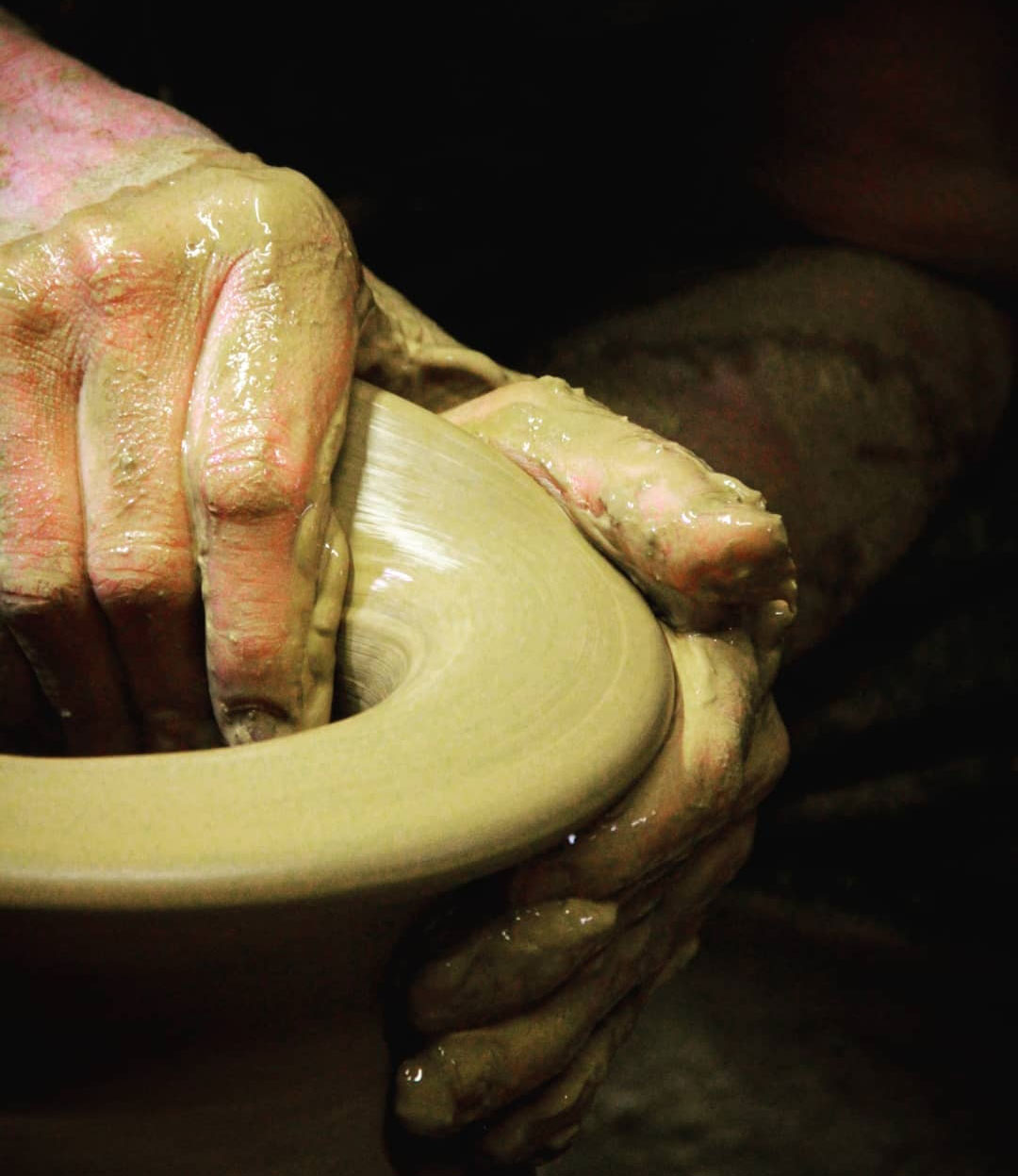 comment est faite une Ollas à la main